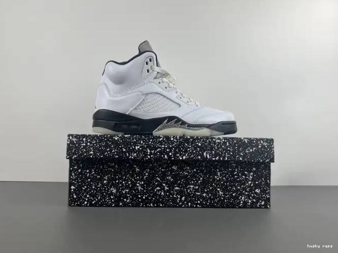 Cheap Husky AIR DD0587-110 5 RETRO JORDAN 'WHITE BLACK' 0625